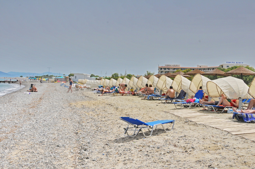 Strand von Psalídi beim Kipriotis Panorama Hotel & Suites