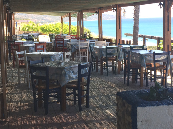 Terrasse der Sunny Beach Taverne auf Kos